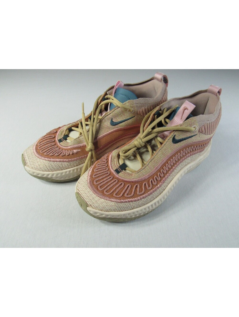 Nike Cosmic Unity 3 Sesame/DeepJungle/Guava Ice Sneakers DV2757-201 Size 10